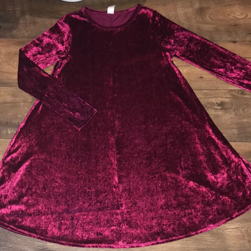 Velvet long sleeve dress